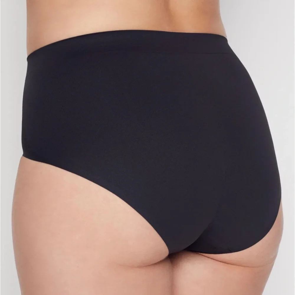 WACOAL Keep Your Cool Shaping Hi-Cut Brief